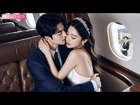 Dumped by her boyfriend, the richest CEO lands his jet at her home; her ex begs: Don't go！