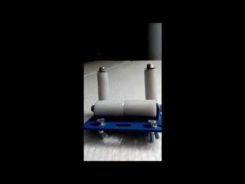 прокладка кабелей в лотках с помощью роликов