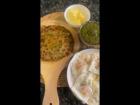 AALOO K PARATHAY IN WINTER RAIN | EASY DESI HOMEMADE BREAKFAST #cookingtalesbyayesha #aalooparatha
