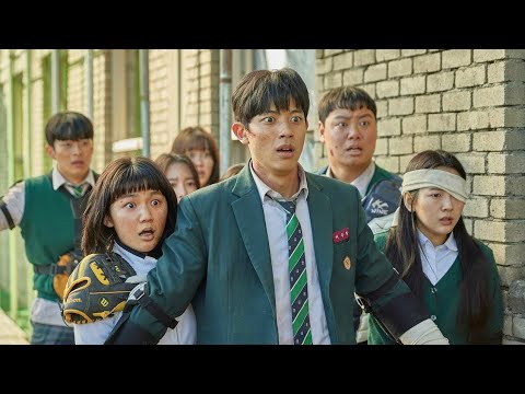 Zombie Virus Breaks out in the School, Students Start Eating Each other🧟♀️