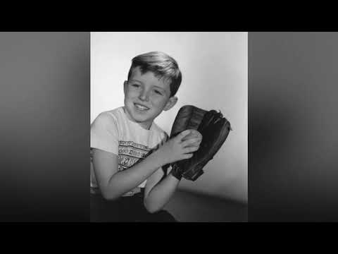 This scene wasnt editedsecretly find the Leave it to Beaver blooper