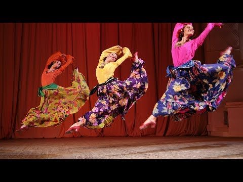 The dance of Bessarabian gypsies.