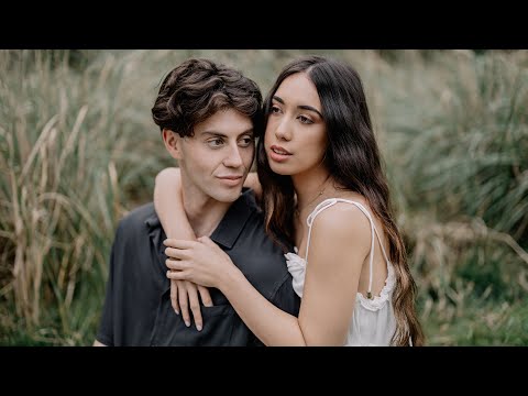 How To Pose Couples For Photos