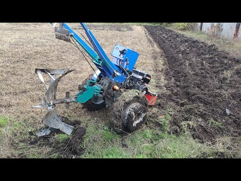 Дуже липка оранка#Оранка мотоблоком з обертовим плугом від Агромарка