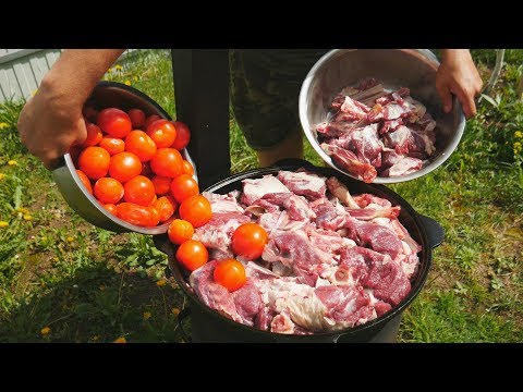 ЦЕЛЫЙ БАРАШЕК ТОМЛЕНЫЙ В ТОМАТАХ В КАЗАНЕ НА КОСТРЕ