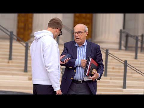 Stealing Strangers Apple Pay Money!