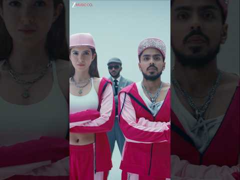 Bole toh ab poora scene #FameUs hai 🙌🏼🔥 #TuYaaMain #ShanayaKapoor #AdarshGourav #shorts