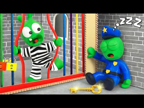 Pea Pea Escapes The Cardboard Prison 🔐🌈 | Unlock The Rainbow Locks Challenge
