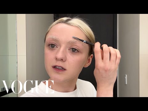 Maisie Williams’s Guide to Punk Makeup & Her Sex Pistols Inspiration | Beauty Secrets | Vogue