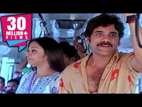 भरे बस स्टॉप मैं कैसे लड़की को पटाया देखिये साउथ की फिल्म का जबरदस्त सीन । साउथ मूवी रोमांटिक सीन