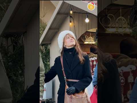 ⭐ Young Women Outfits In Krakow | Christmas Winter Fashion