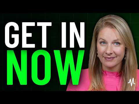 7 Stocks to Buy Before the Holidays For a Year End Boost