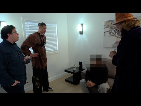 Scammer Comes to Pick Up Money From Old Man, Gets Busted Instead