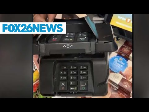 Video shows card skimmer device at Fresno convenience store