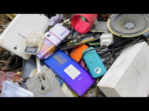 Looking for used phones in abandoned landfills || Restoration broken phone Redmi 9