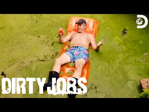 Mike Rowe Cleans the FILTHIEST Algae-Filled Pool in Florida | Dirty Jobs | Discovery