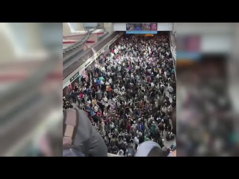TSA lines stretching to baggage claim at US airports