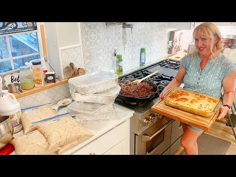 Filling My Freezer with EPIC LARGE Freezer Meals to Feed 10 People or More!