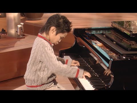 8 Year Old Piano Prodigy You Have to See to Believe