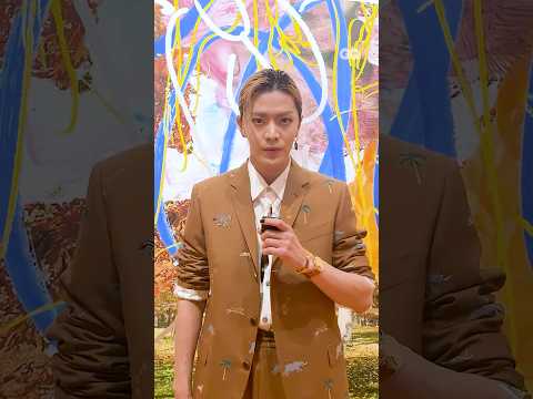 #市川團十郎 と #YUTA (NCT)がジェフ・クーンズの展覧会に訪れた。