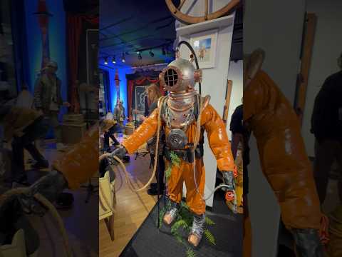 Monthly Art Walk in Downtown Los Angeles.🖼️🎨#downtownlosangeles #artwork #artappreciation