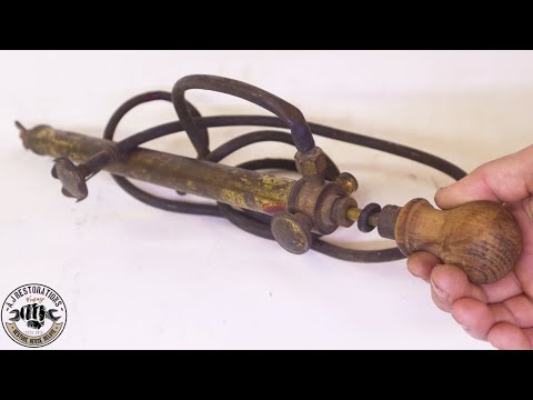 Early 20th Century Dron-Wal Brass Garden Syringe Sprayer Restoration.