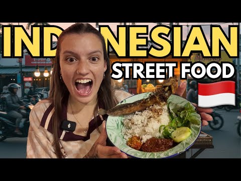 Foreigners Try Indonesian Street Food for the First Time 🇮🇩 – This Shocked Us!