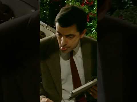 When Mr Bean Pulls the Wrong Plug #classicmrbean #britishcomedy #classicbean #shorts