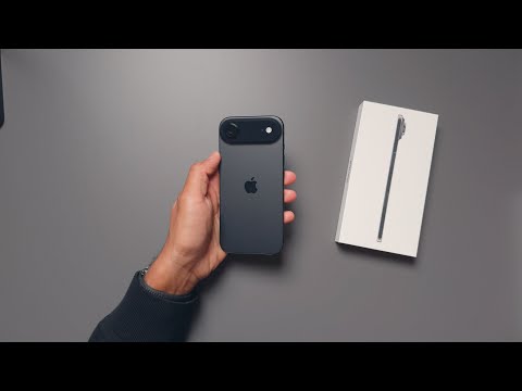 iPhone Air (Space Black) Unboxing - It's SO NICE.