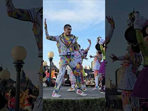 Disneyland Paris, Live Your Best Life! Disney Stars on parade in a Million Splashes of Colour