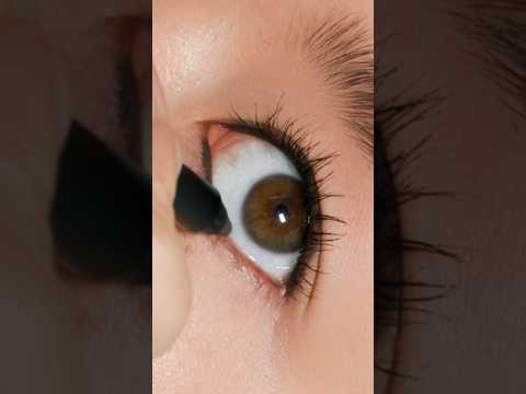 Cinder Smoke 🖤#SeamlessGlide #LisaEldridge