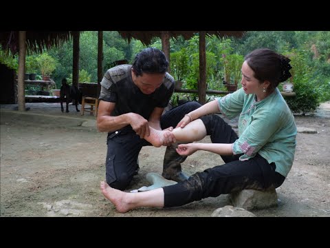 Vang Hoa encountered an accident while harvesting bamboo shoots, vang hoa