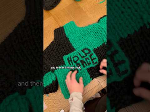 Holding space for day 2 of this very special Knotty List project 💚🖤 Have I given it away?