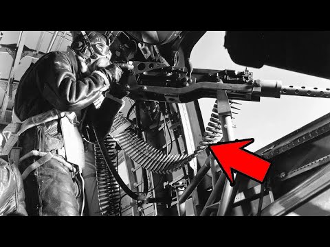 一名美國炮手的「瘋狂」彈藥裝填系統，使B-24轟炸機的射速翻三倍！並成功反殺50架飛機，過程極度震撼...