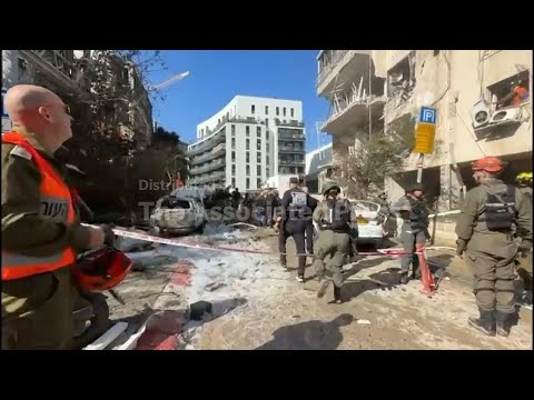 Israeli authorities seal off area around buildings damaged by Iranian missile