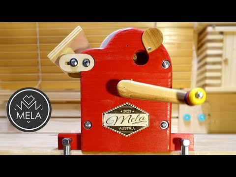 Hand Cranked Grinder | Homemade Tools | DIY
