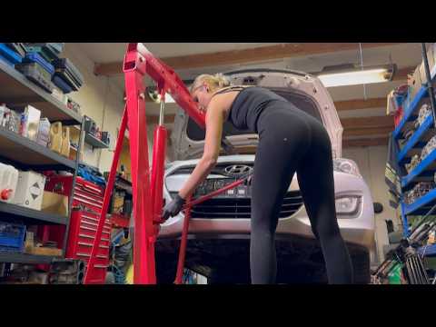 One of the pistons disappeared inside the engine. Hyundai i30.