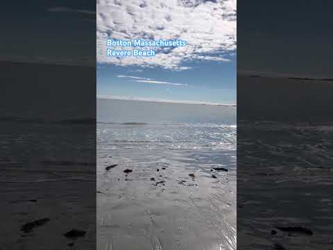 #boston #revereneach #fallinnewengland #traveldestinations #shorts #youtubeshorts #yoloaventura u