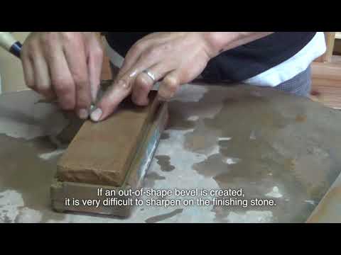 宮大工が職人技で教える初心者のための”のみ”の研ぎ方はこれだ！　Sharpening a Japanese Chisel