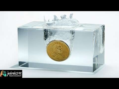 Dollar Splash in Water Diorama / RESIN ART