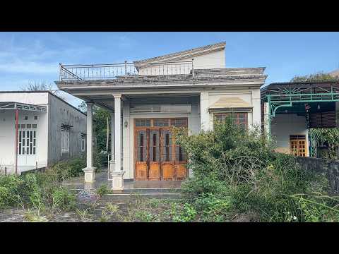 An Abandoned House So DISTURBING a Family FLED IN PANIC, We Returned to Clean It