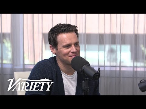 'Frozen 2': Jonathan Groff Finally Gets to Show Off His Singing Voice