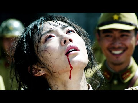 日軍強搶美女，不料美女可不好欺負，反手就將對方幹趴下 ！⚔️ 抗日 Kung Fu #抗日 #電影 #功夫