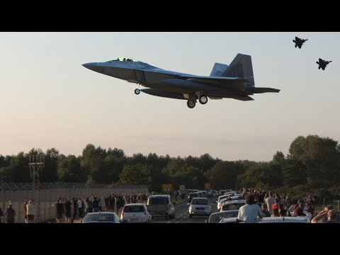 Dozen F22 fighter jets stop in UK en route to Middle East πΊπΈ π¬π§ βοΈ