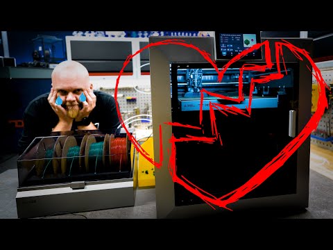 The Qidi box that killed it all, first look. Don't update firmware, stay away from the box for now.