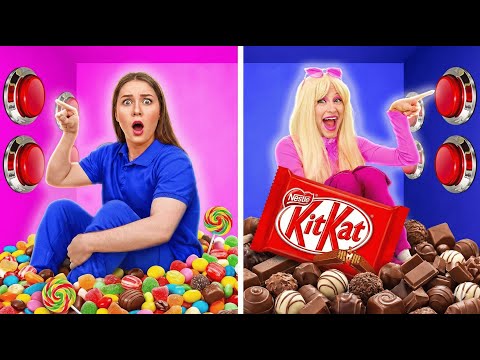 1000 MYSTERY BUTTONS 😱 Only One Unlocks The Escape by 123GO!