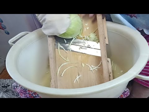 Быстрый способ заквасить капусту.Этим  рецептом пользуюсь на протяжении многих лет.Капуста  отличная