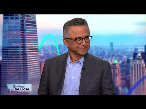 Victor Khosla Sees 'Fat' Tail Risk in Credit Markets