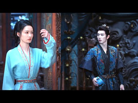 After quarrel, Cinderella initiative beg peace, prince opportunity kiss her, the two reconcile!