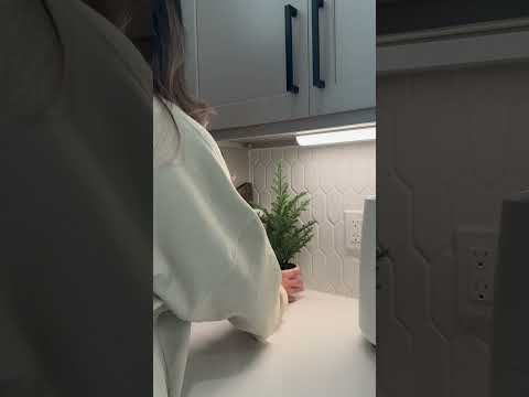 Decorate my kitchen with me for the Holidays part 1 🌲